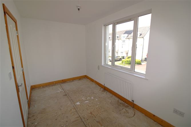 10 Delhurst Terrace, Ongar,   Dublin 15