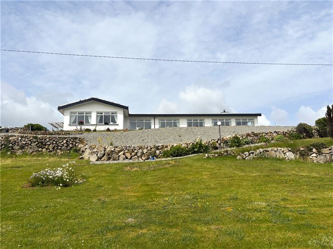 Heather Glen House, Letterdife, Roundstone, Connemara, Co. Galway