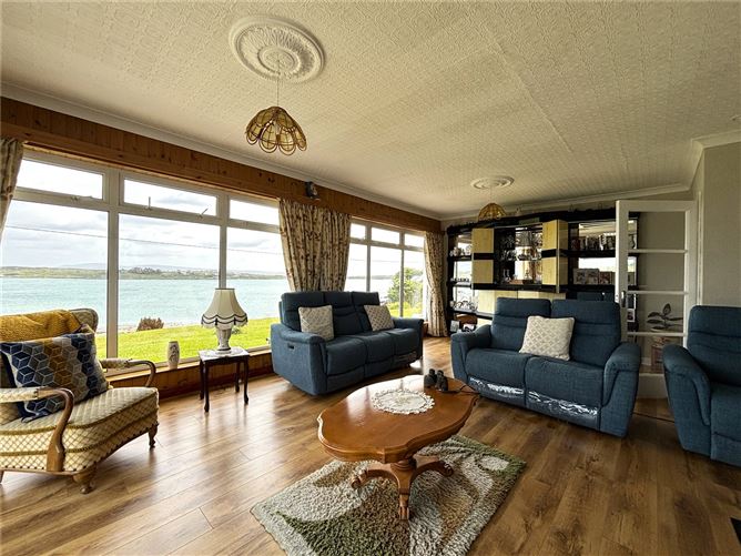 Heather Glen House, Letterdife, Roundstone, Connemara, Co. Galway