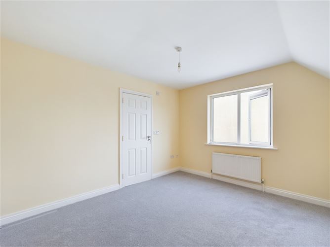 5 Dun Lia, Loughtagalla, Thurles, Co. Tipperary