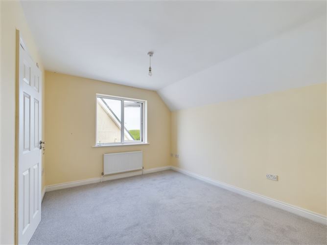 5 Dun Lia, Loughtagalla, Thurles, Co. Tipperary