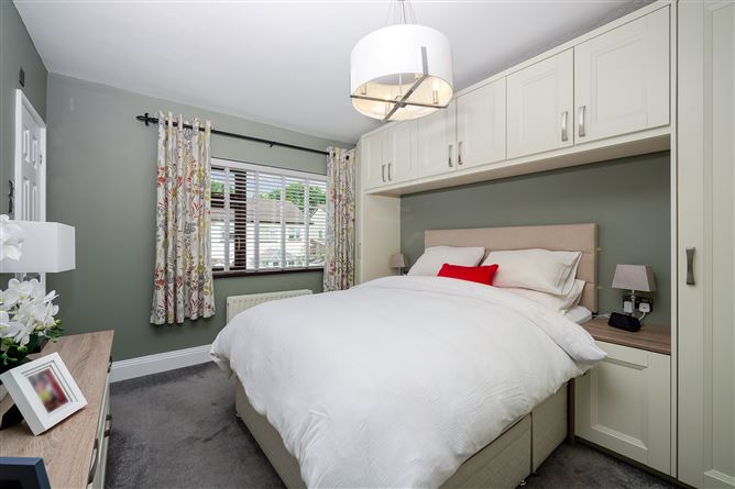 6 Temple Manor Grove, Walkinstown, Dublin 12