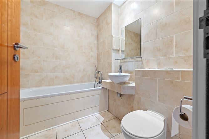44 Trinity Court, White Street, Cork