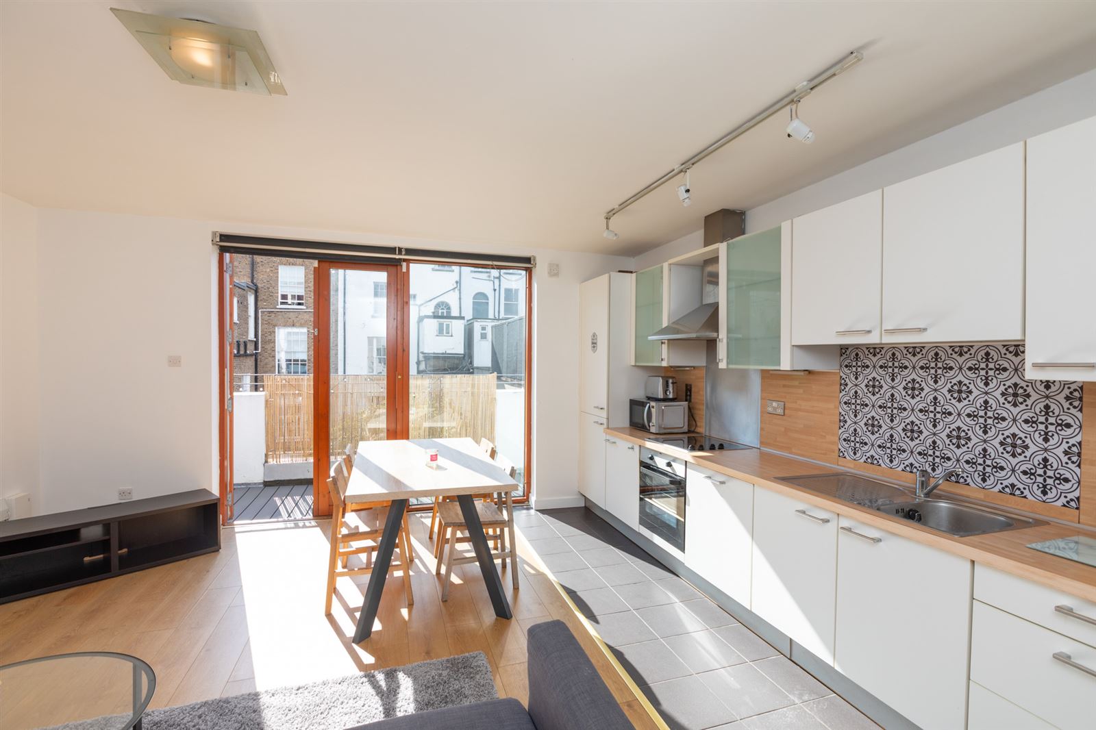 Apartment 3, 70 Leeson Close , Dublin 2, D02 W838