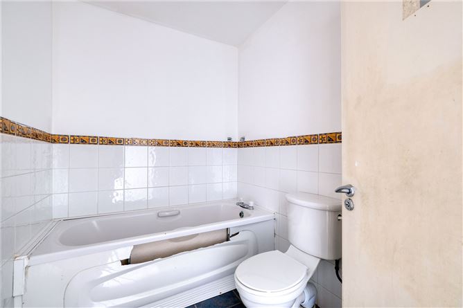 5 Clarissa, The Courtyard, Newtownforbes, Co. Longford