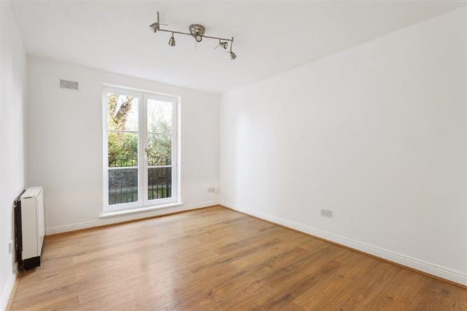 Apartment 2, Owenstown Lodge, Owenstown Park, Mount Merrion, County Dublin