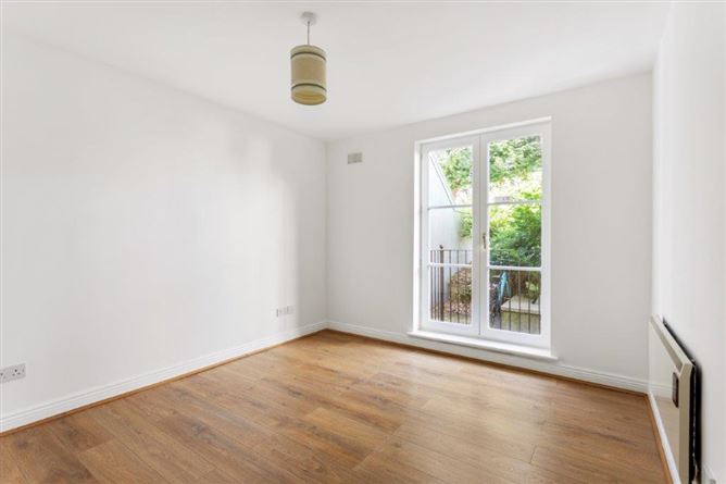 Apartment 2, Owenstown Lodge, Owenstown Park, Mount Merrion, County Dublin