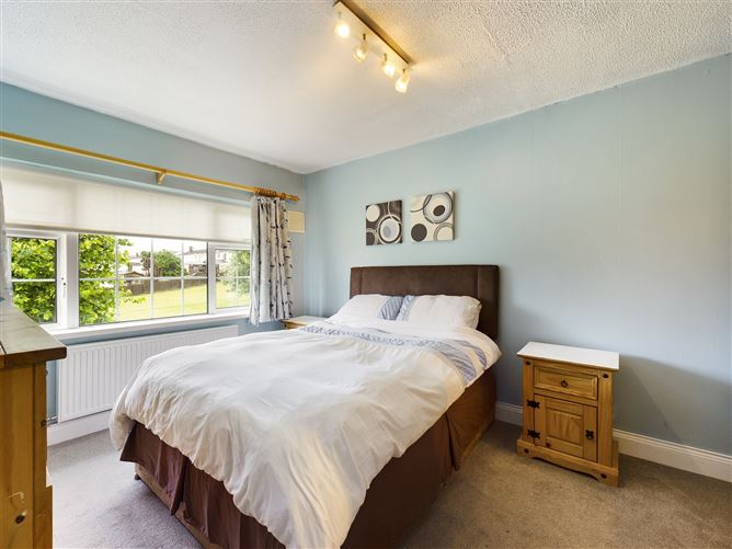 Photo 11 of 14 — 15 Hawthorn Close, Hillview, Waterford City, Waterford