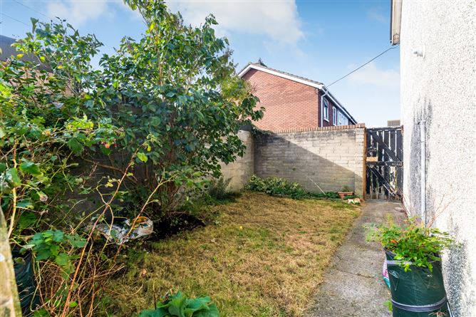 38 Foxdene Green, Lucan, Co. Dublin