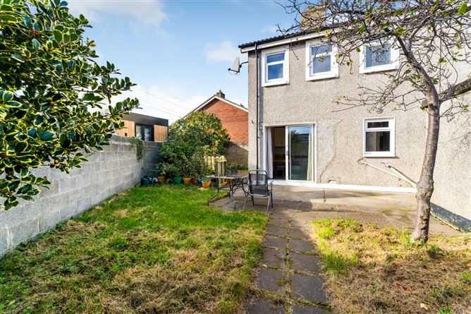 38 Foxdene Green, Lucan, Co. Dublin