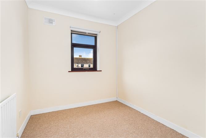 38 Foxdene Green, Lucan, Co. Dublin