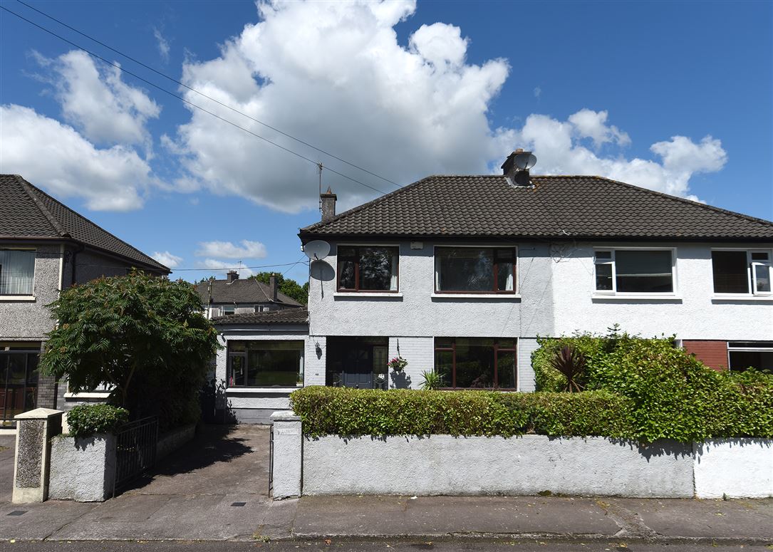 42 Riverview Estate, Glasheen, Cork