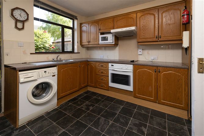 31 Tamarisk Avenue , Kilnamanagh,   Dublin 24