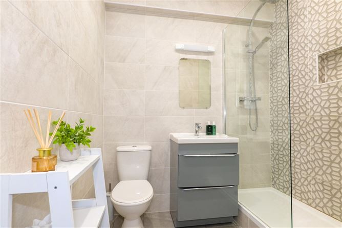 7 Tonn na Mara, The Docks, City Centre, Galway