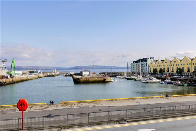 7 Tonn na Mara, The Docks, City Centre, Galway