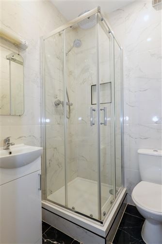7 Tonn na Mara, The Docks, City Centre, Galway