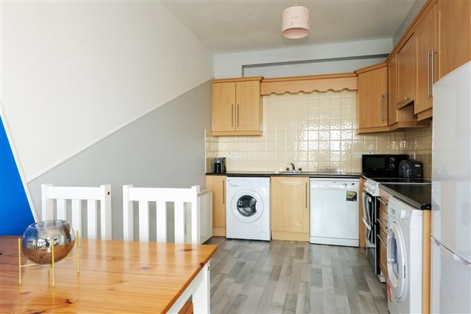 7 Tonn na Mara, The Docks, City Centre, Galway