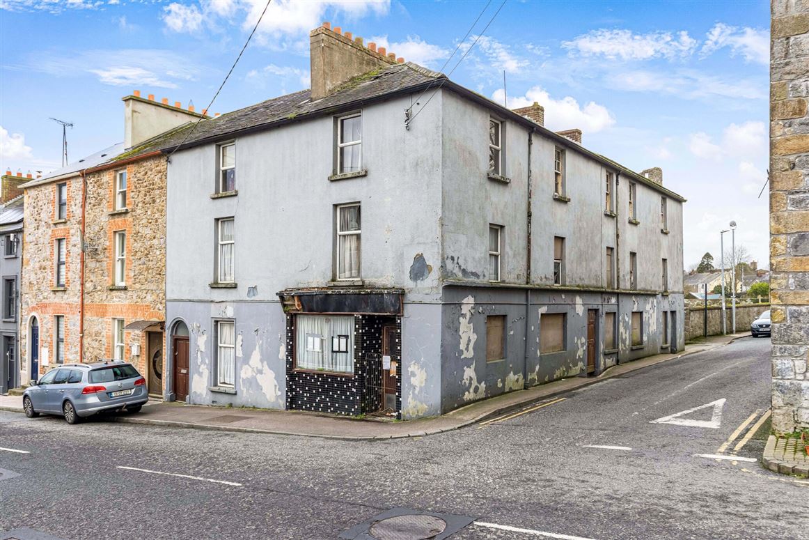 11-12 Mc Curtain Street, Clones, Co. Monaghan