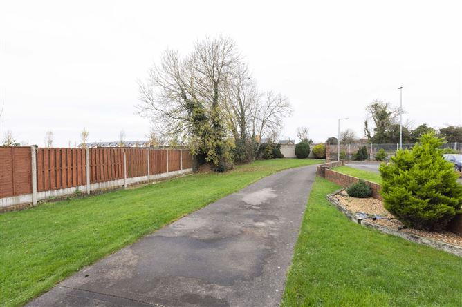 18 Tara Court Avenue, Clonmagadden Road, Navan, Co. Meath