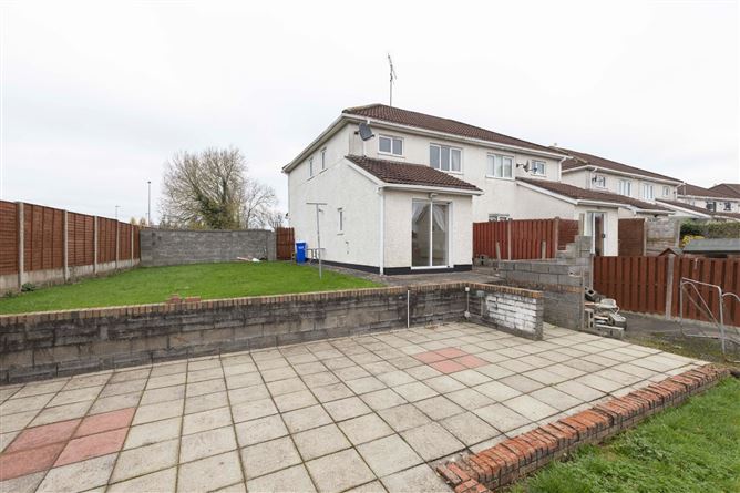 18 Tara Court Avenue, Clonmagadden Road, Navan, Co. Meath