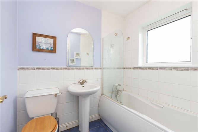 18 Tara Court Avenue, Clonmagadden Road, Navan, Co. Meath