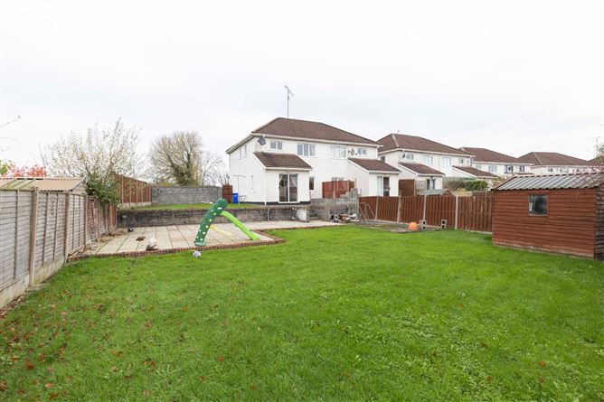 18 Tara Court Avenue, Clonmagadden Road, Navan, Co. Meath