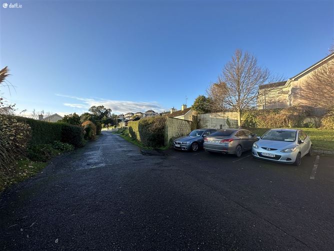 11 Cois Bruach, Curra, Riverstick, Cork
