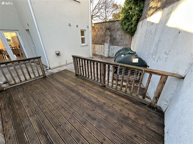 11 Cois Bruach, Curra, Riverstick, Cork