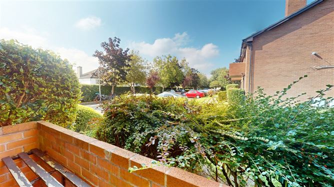 18 Knocknagow, Greenville Road, Blackrock, Co. Dublin