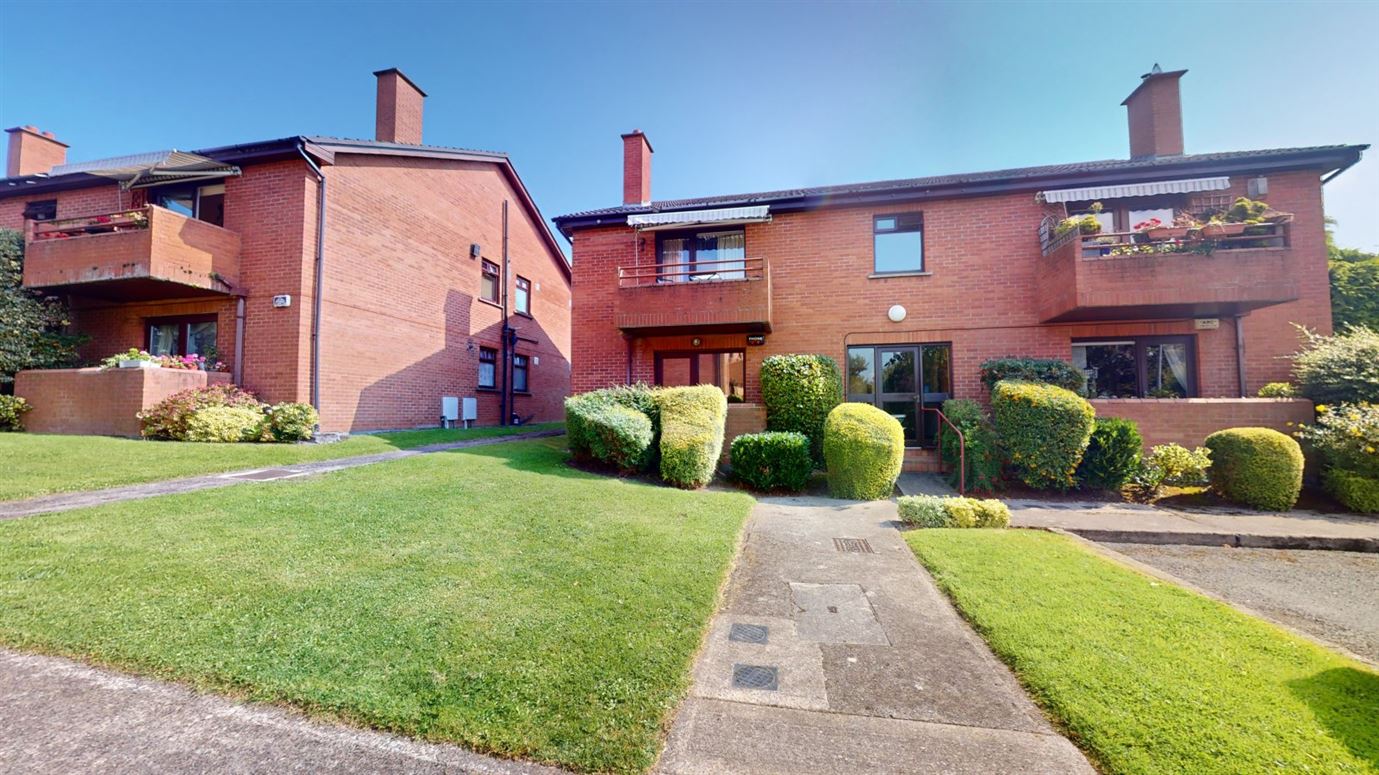 18 Knocknagow, Greenville Road, Blackrock, Co. Dublin