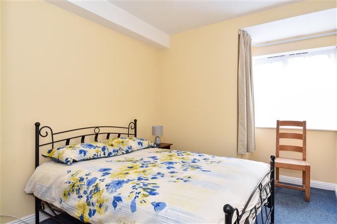 2 Elmwood House, Moycullen, Galway