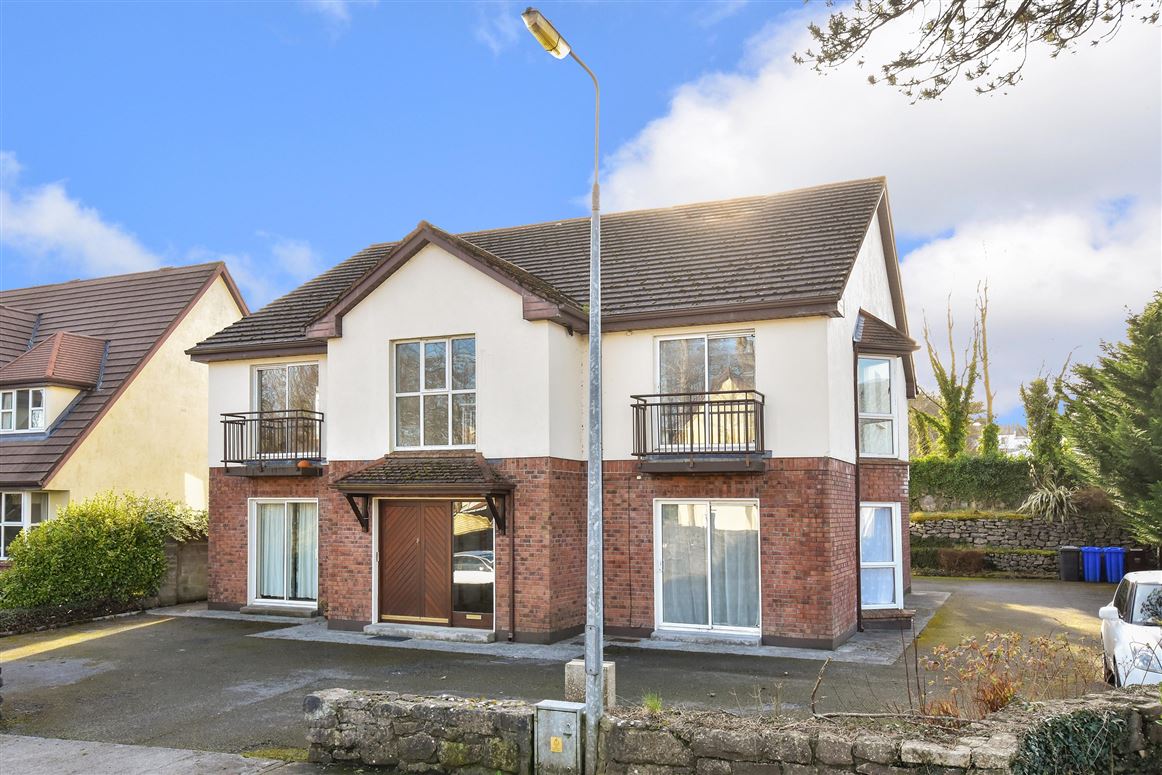 2 Elmwood House, Moycullen, Galway