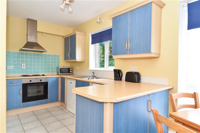 2 Elmwood House, Moycullen, Galway