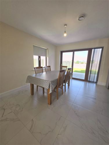 2 Rinn Dúin, Gort, County Galway
