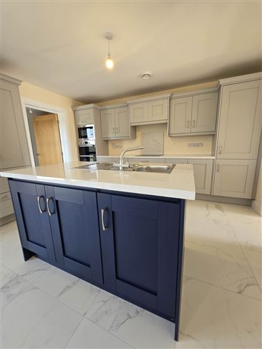 2 Rinn Dúin, Gort, County Galway