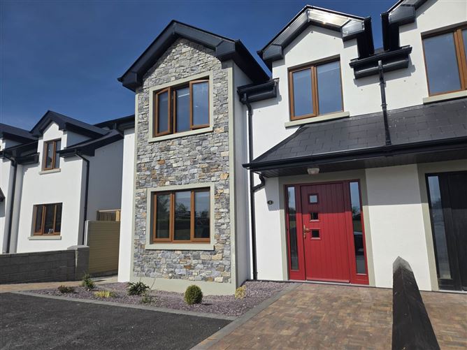 2 Rinn Dúin, Gort, County Galway