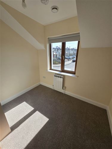 2 Rinn Dúin, Gort, County Galway