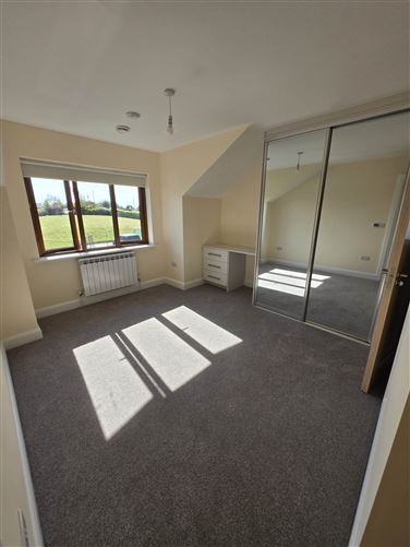 2 Rinn Dúin, Gort, County Galway