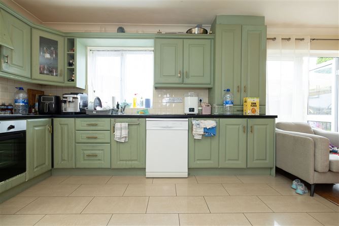 Photo 16 of 32 — 30 Belvedere Hills, Mullingar, Co. Westmeath