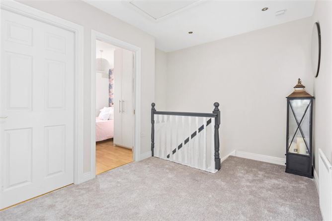 32 The Drive, Earl's Court, Kill, Kildare