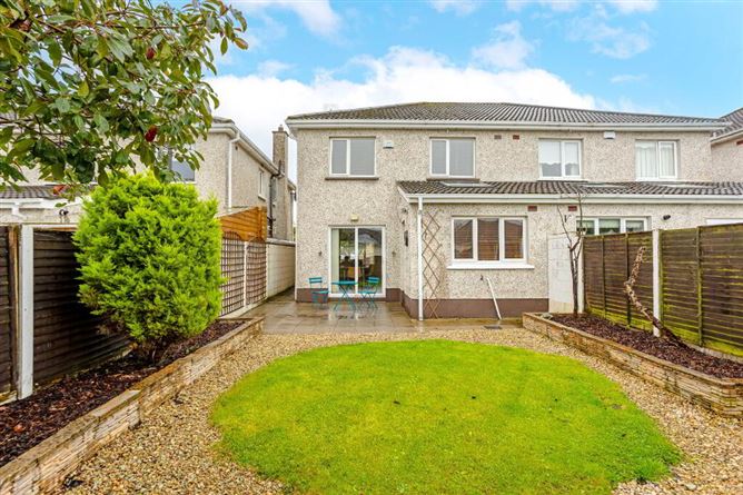 32 The Drive, Earl's Court, Kill, Kildare