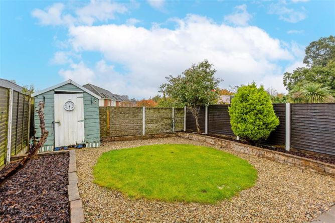 32 The Drive, Earl's Court, Kill, Kildare