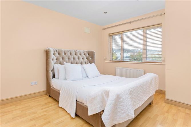 32 The Drive, Earl's Court, Kill, Kildare