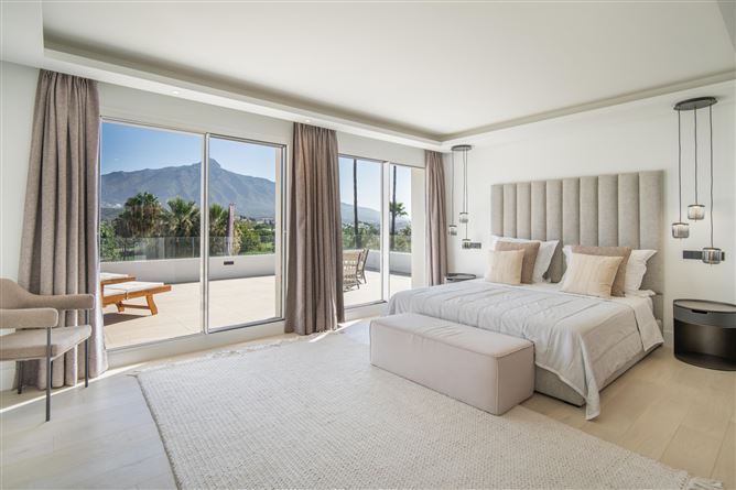 Spain, Marbella, Nueva Andalucia - COSTA-00300P