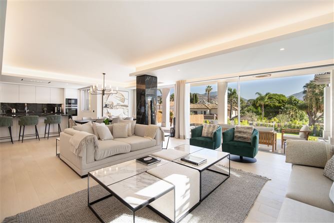 Spain, Marbella, Nueva Andalucia - COSTA-00300P