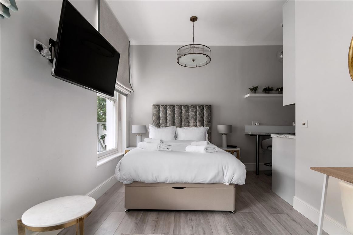 West London Base,London,Greater London,United Kingdom