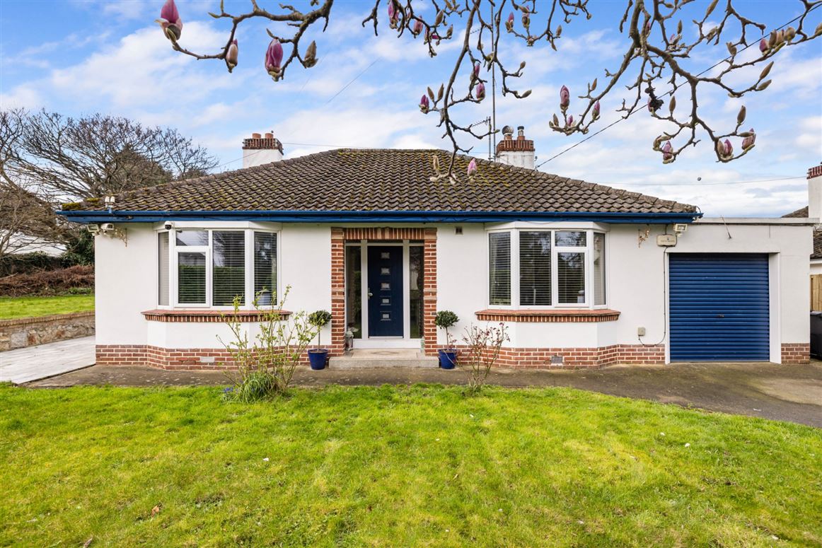 Rathcrogue, Station Road, Shankill, D18
