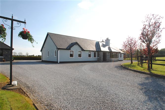 Rathbeg Lane, Sharavogue, Birr, Co. Offaly