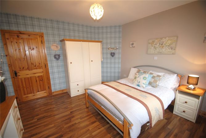 Rathbeg Lane, Sharavogue, Birr, Co. Offaly