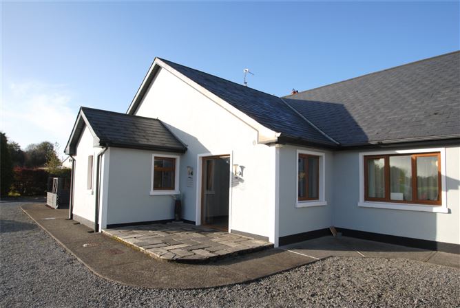 Rathbeg Lane, Sharavogue, Birr, Co. Offaly